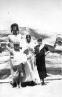יהודי חבאן על משאיות בדרך למחנה חאשד