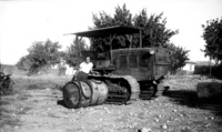טרקטור ראשון.