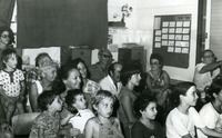 מסיבה בכיתת סנונית, מורן אסף, מיכל חמוטל ארנון ודליה כרמי, רבקה גת יעקב וינשטיין מירי ויאיר גל.