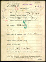 Applicant: Mass, Nuchin; born 16.7.1906 in Busʹk (Ukraine); single.