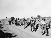עם צה"ל בנגב.