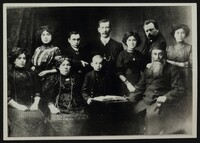 [Idelsohn and his family].